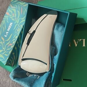 La Mer Facial Roller Massage Tool